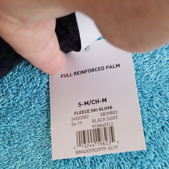 NWT Swiss Tech Black Gloves with 3M Thinsulate Insulation Technology Sz S - Picture 4 of 4